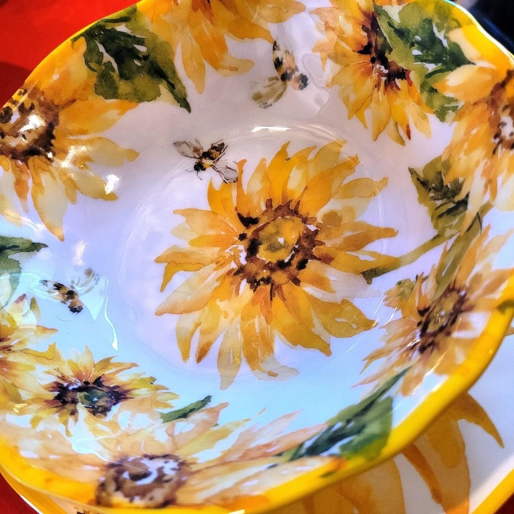 Sunflower Yellow Dinnerware Set - Picture 6 of 7